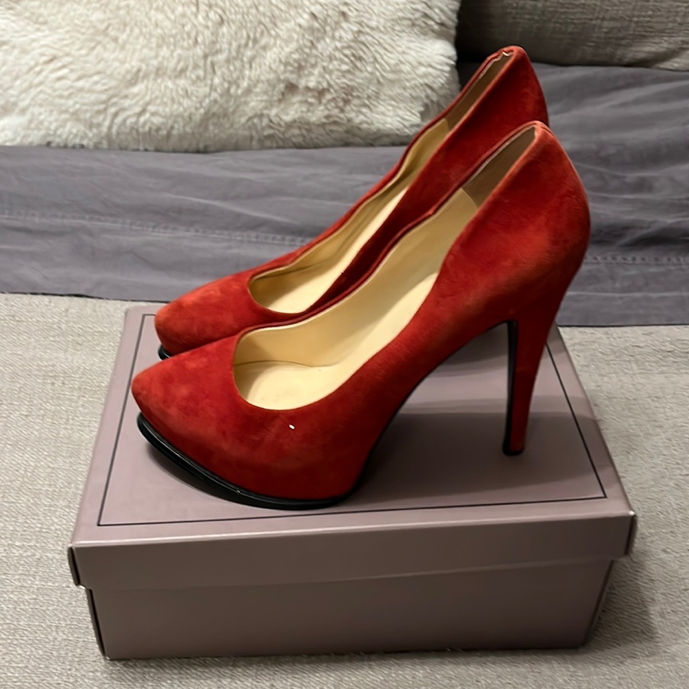 Red velvet guess heels